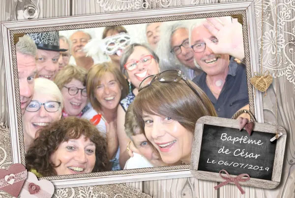 Exemple photo photobooth baptême